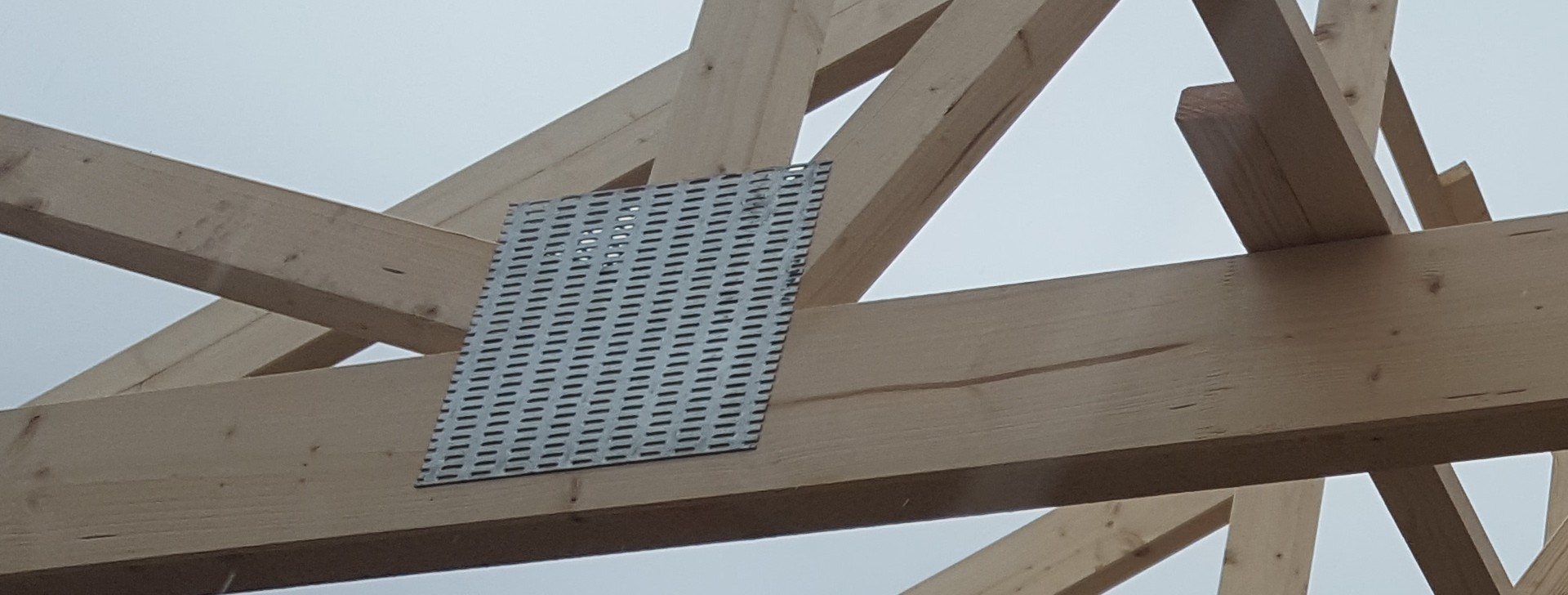 Wolf szeglemezes tetőszerkezet